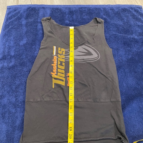 Anaheim Ducks women's Tank Size Small Gray, Yellow, Orange,White Reebok brand - Picture 9 of 9
